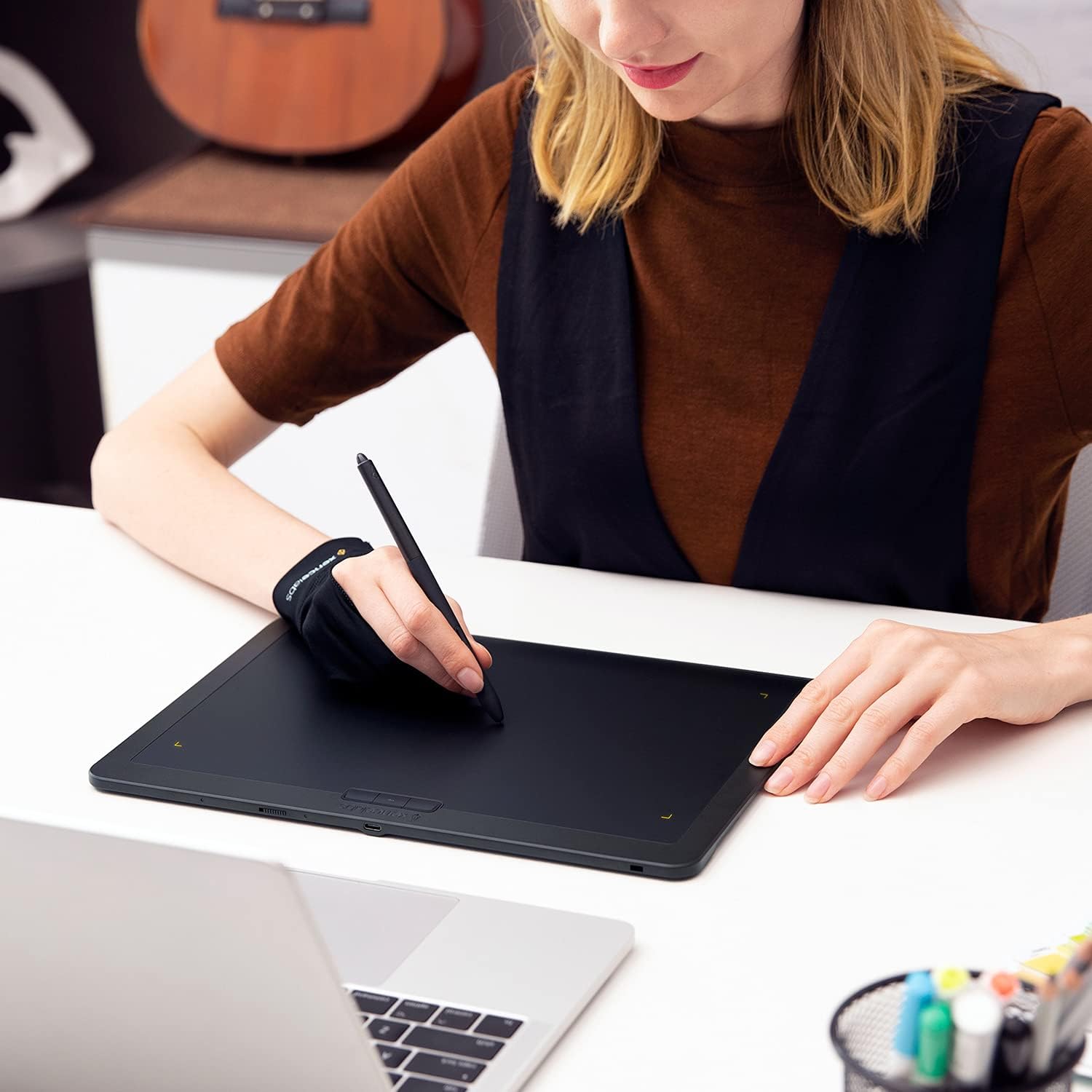 XENCELABS Drawing Glove, Breathable Artist Glove for Drawing Tablet, Two Fingers for Left Right Hand Black Size S - Image 7