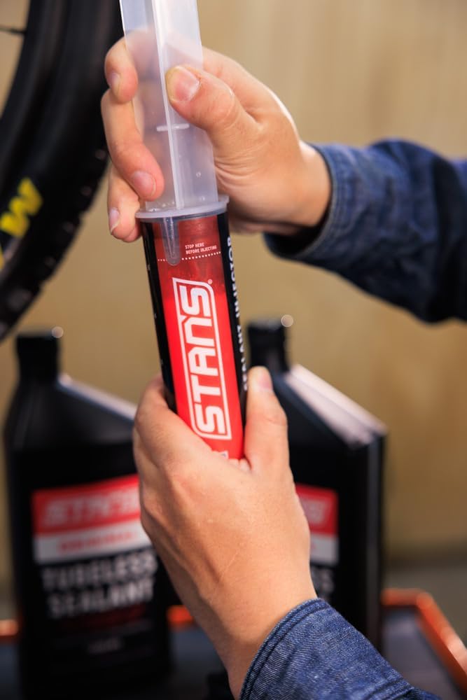 Stan's Tubeless Tire Sealant Injector - Image 8