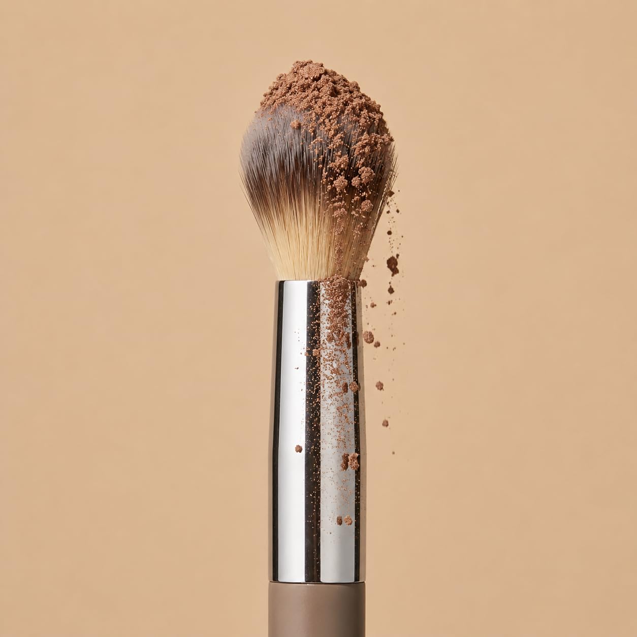 Sandstone Scandinavia Eyeshadow Blending Brush – Soft, Fluffy Makeup Brush for Seamless Color Blending – Vegan & Cruelty-Free - Image 2