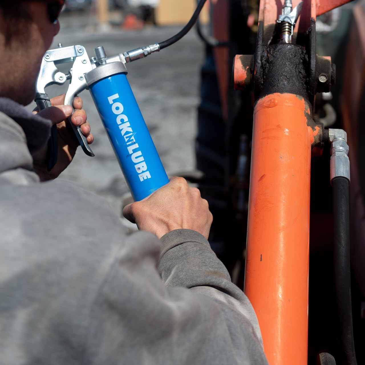LockNLube Heavy-Duty Pistol Grip Grease Gun. Includes our patented LockNLube® Grease Coupler (Locks On, Stays On, Won't Leak!) plus a high-quality 20" hose and in-line hose swivel - Image 6