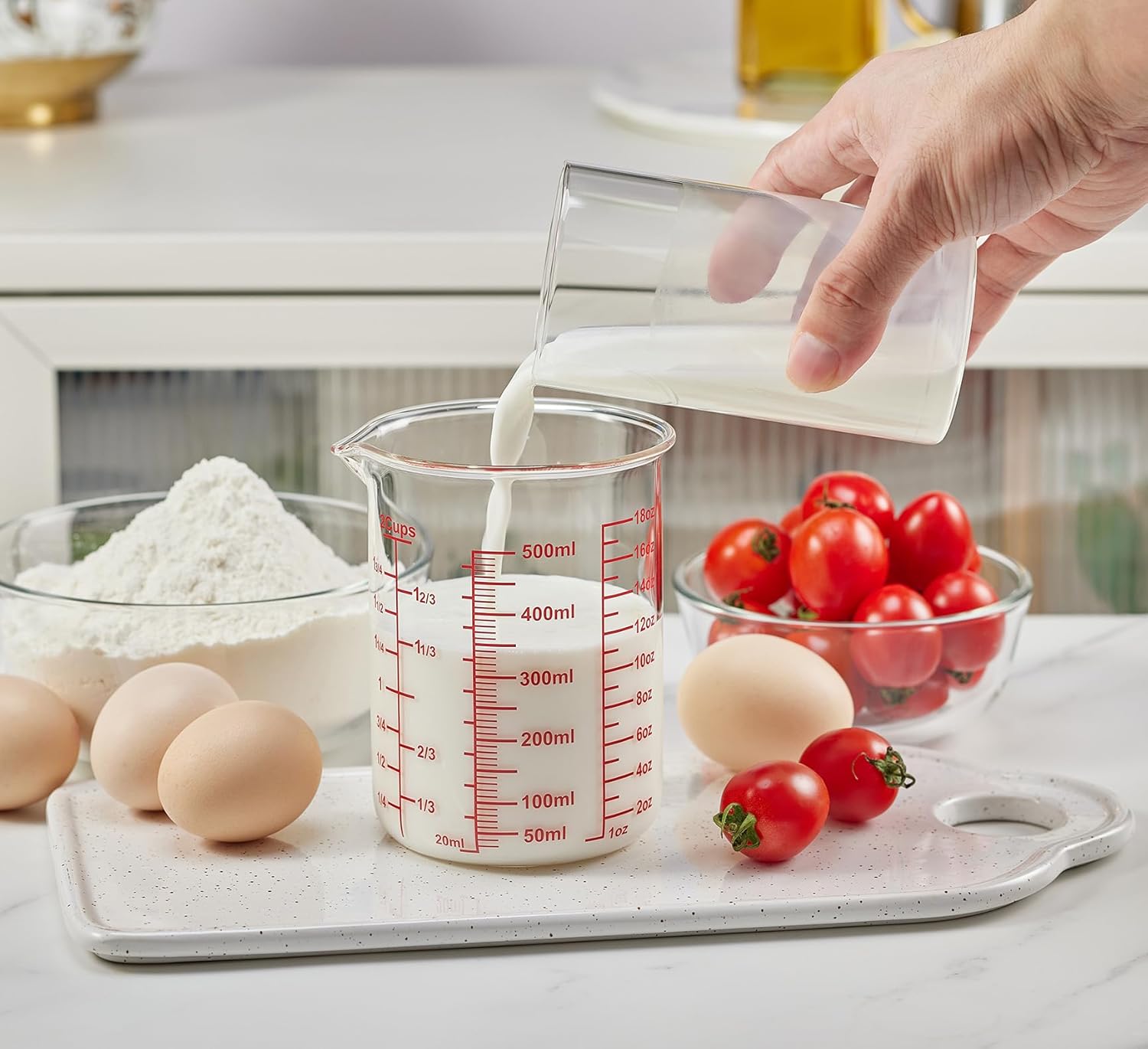 High Borosilicate Glass Measuring Cup-V-Shaped Spout,Glass Measuring Beaker for Kitchen or Restaurant, Easy to Read, 500 ML (16 Oz, 2 Cup) - Image 4