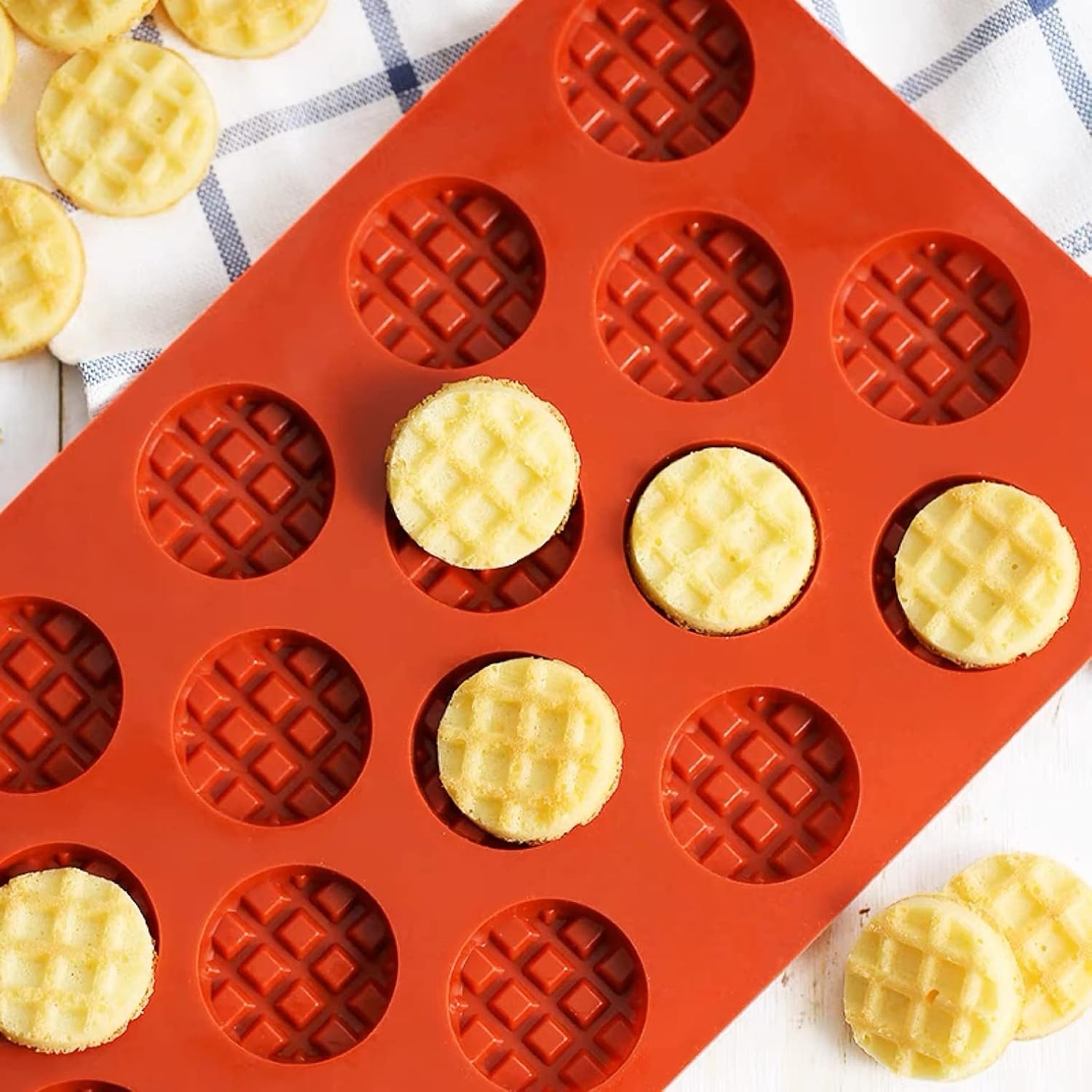 Silicone Waffle Mold Set, 2PCS/Set 18 Cavity Mini Silicone Waffle Mold Waffle Making Mold, Non-stick Cake Cookie Chocolate Making Mold for Baking - Image 6