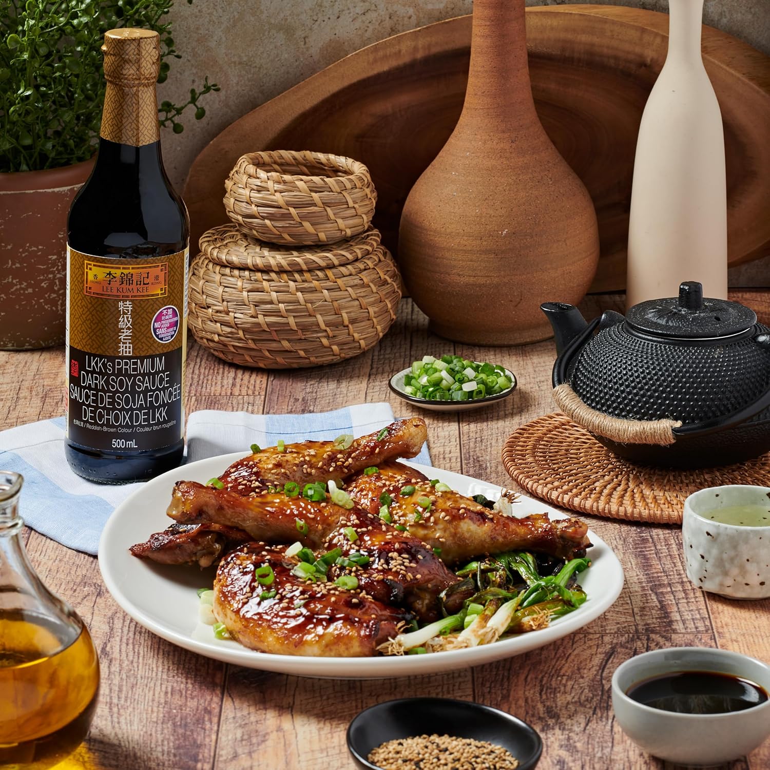 Lee Kum Kee Premium Dark Soy Sauce (16.9 oz - 1 Pack), Full-Bodied Naturally Brewed Soy Sauce, Non GMO Soybeans, Vegan, No MSG, Best for Adding Natural Colors to Stews, Gravies, Braised Dishes & Stir-Fried Noodles - Image 7